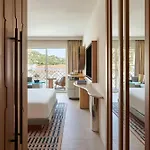 Отель W Sardinia - Poltu Quatu 5*