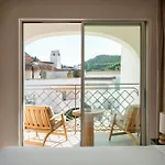 W Sardinia - Poltu Quatu Hotel