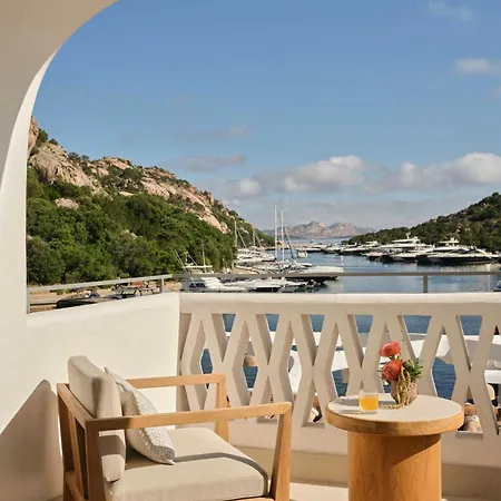 Otel W Sardinia - Poltu Quatu