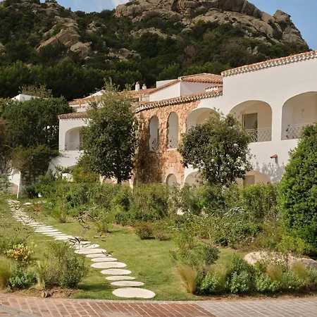 Otel W Sardinia - Poltu Quatu 5*