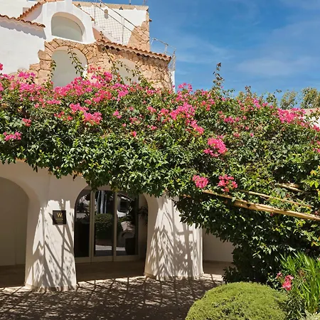 W Sardinia - Poltu Quatu 酒店 5*