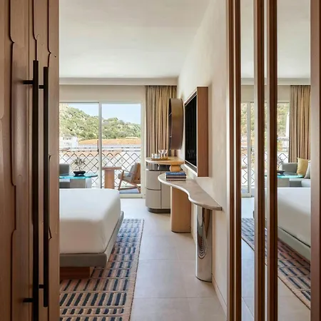 Otel W Sardinia - Poltu Quatu 5*